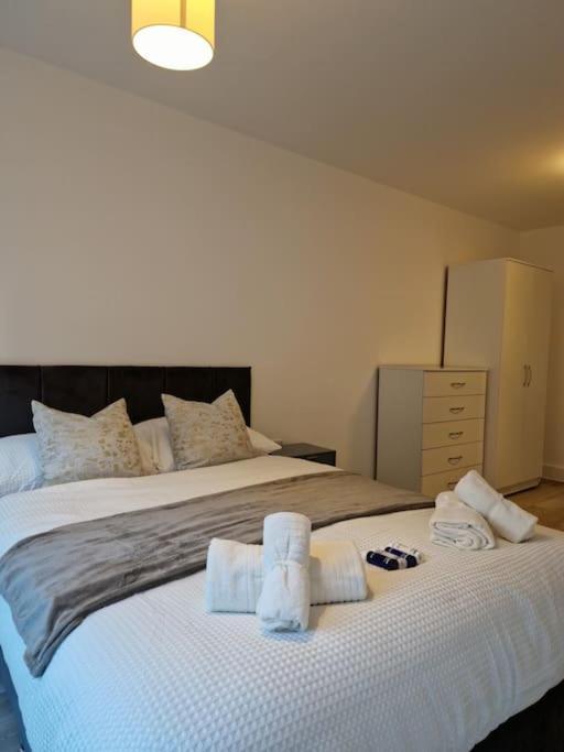 Modern-New Build Apartment In Birmingham Buitenkant foto