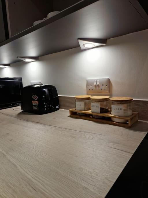 Modern-New Build Apartment In Birmingham Buitenkant foto